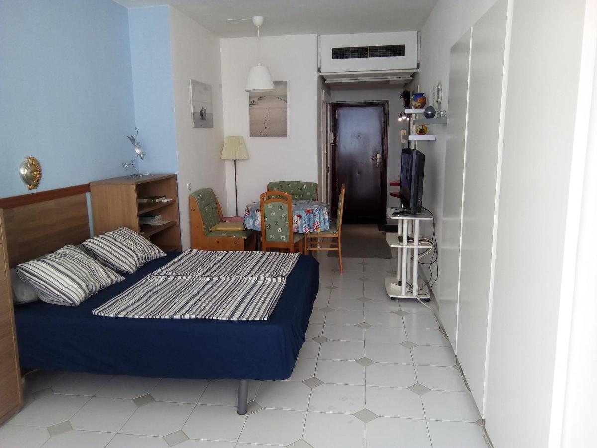 Estudio Costa Del Sol - ตอร์เรโมลิโนส ภายนอก รูปภาพ